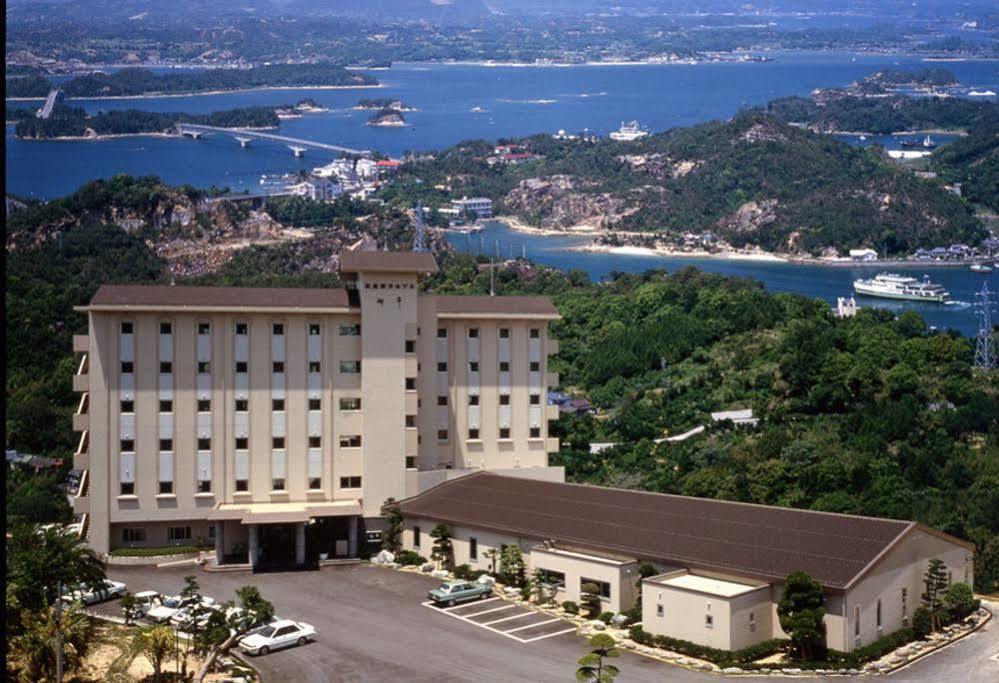 Misakitei Hotel Kami Amakusa Buitenkant foto
